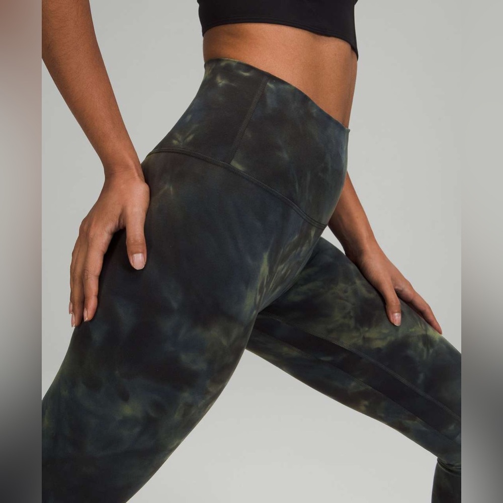 lululemon athletica High-Waist Tie-Dye Leggings in Black & Olive